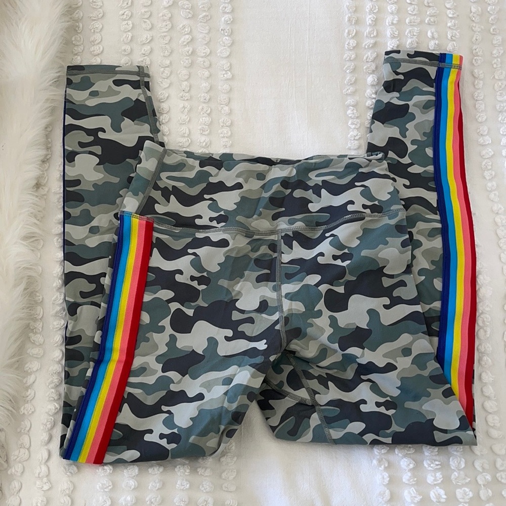 Spiritual Gangster Camo Leggings - Picture 4 of 4